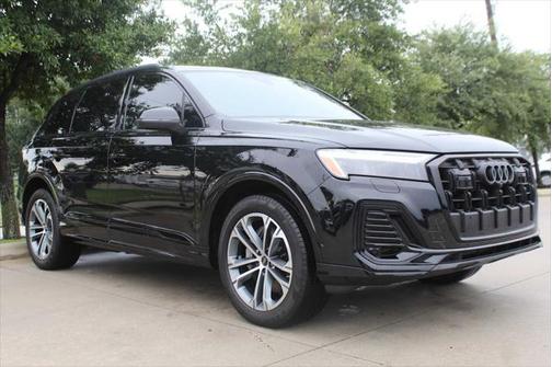 2025 Audi Q7 45 Premium Plus