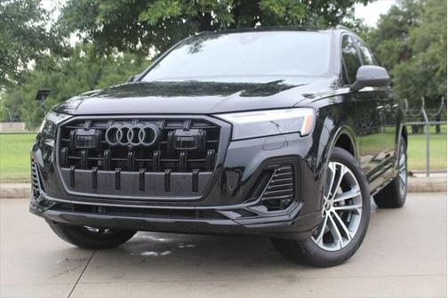2025 Audi Q7 45 Premium Plus