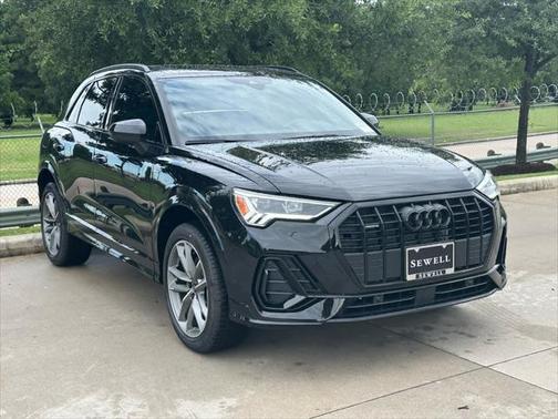 2025 Audi Q3 Premium 45 TFSI S line quattro Tiptronic
