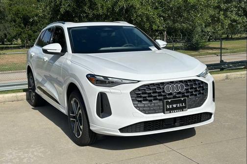 2025 Audi Q5 Premium TFSI quattro S tronic