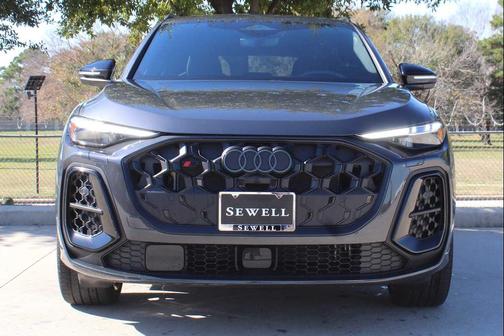 2025 Audi SQ5 3.0T Premium Plus