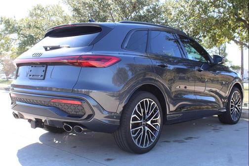 2025 Audi SQ5 3.0T Premium Plus