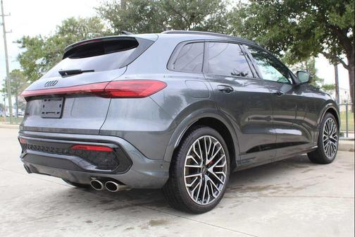 2025 Audi SQ5 3.0T Premium Plus