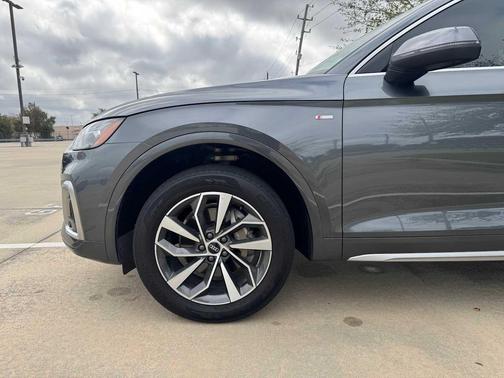 2022 Audi Q5 45 S line Premium Plus