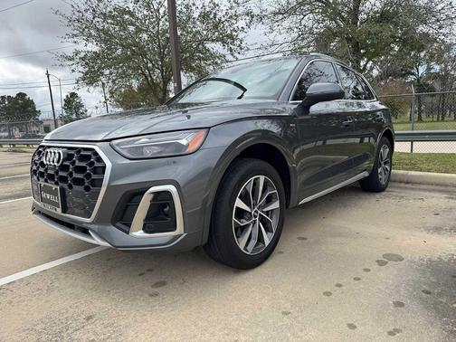 2022 Audi Q5 45 S line Premium Plus