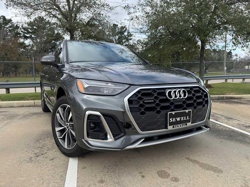 2022 Audi Q5 45 S line Premium Plus