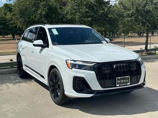 2026 Audi Q7 55 Premium Plus