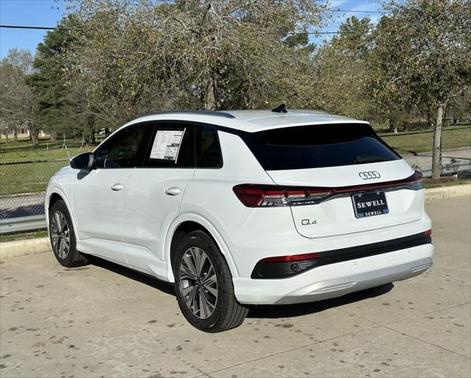 2025 Audi Q4 e-tron Premium 45 quattro