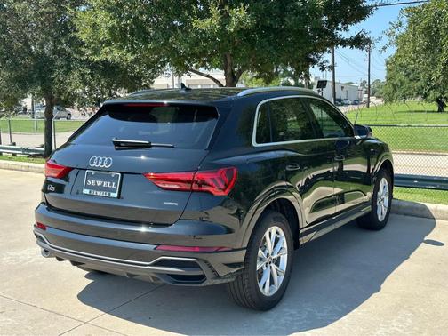 2025 Audi Q3 45 S line Premium Plus