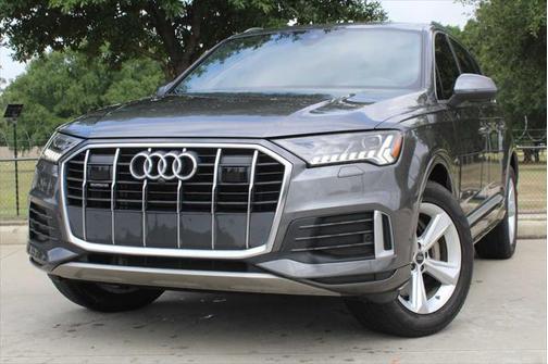 2023 Audi Q7 45 Premium Plus