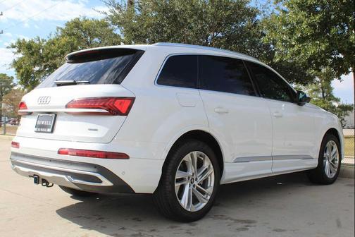 2021 Audi Q7 45 Premium Plus