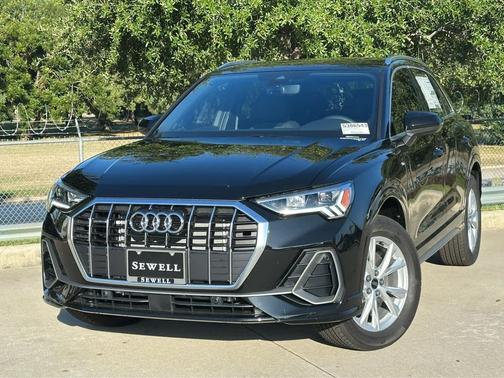 2025 Audi Q3 Premium 45 TFSI S line quattro Tiptronic