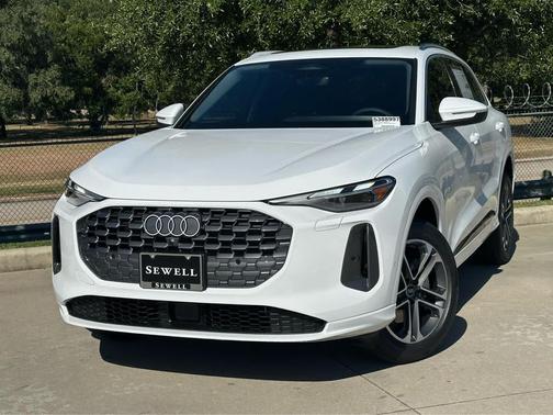 2025 Audi Q5 Premium