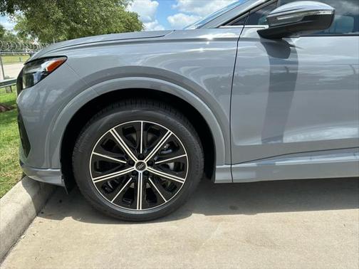 2025 Audi Q4 e-tron Premium 45 quattro