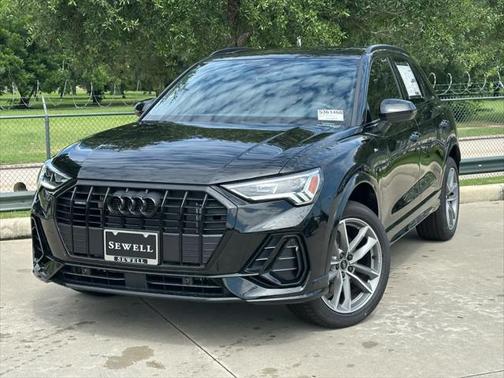 2025 Audi Q3 Premium 45 TFSI S line quattro Tiptronic