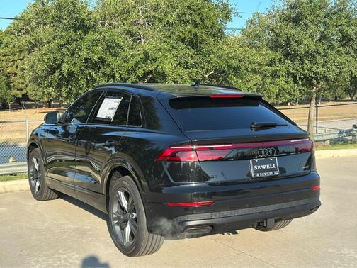 2026 Audi Q8 55 Premium