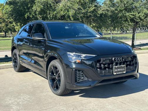 2026 Audi Q8 55 Premium