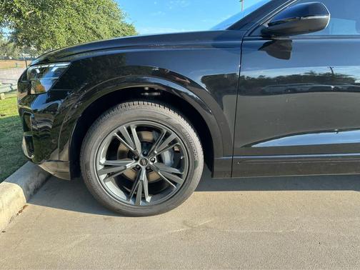 2026 Audi Q8 55 Premium