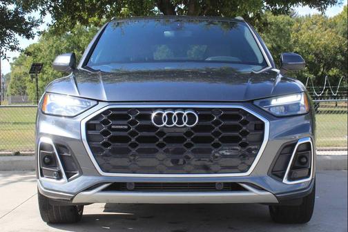 2022 Audi Q5 45 S line Premium Plus