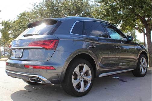 2022 Audi Q5 45 S line Premium Plus