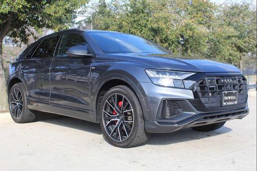 2023 Audi Q8 55 Premium Plus