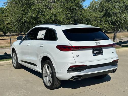2025 Audi Q5 Premium Plus