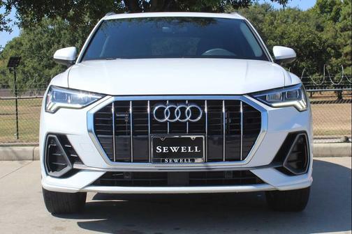 2023 Audi Q3 Premium 45 TFSI S line quattro Tiptronic
