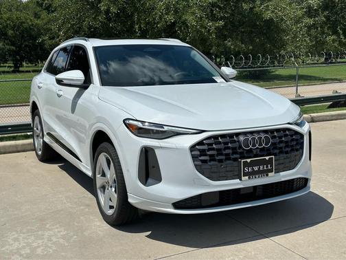 2025 Audi Q5 Premium Plus