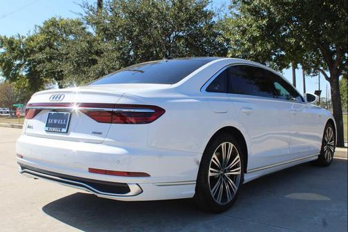 2024 Audi A8 L 55 TFSI quattro Tiptronic