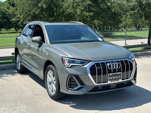 2025 Audi Q3 Premium 45 TFSI S line quattro Tiptronic