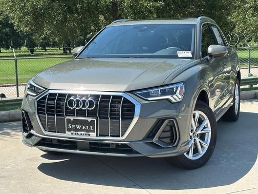 2025 Audi Q3 Premium 45 TFSI S line quattro Tiptronic