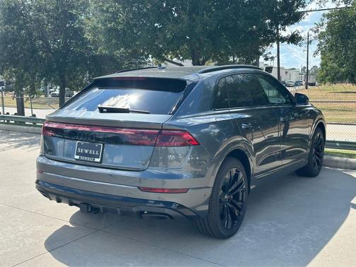 2026 Audi Q8 55 Premium Plus