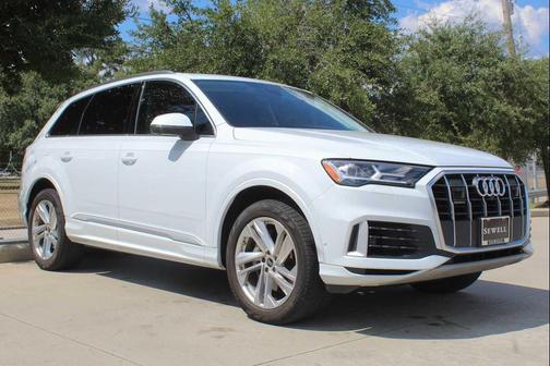 2023 Audi Q7 55 Premium Plus