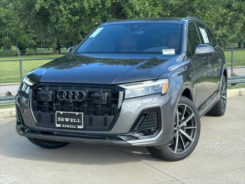 2025 Audi Q7 45 Premium Plus