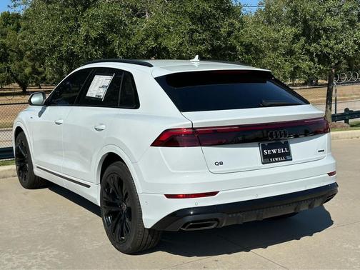 2026 Audi Q8 55 Premium Plus