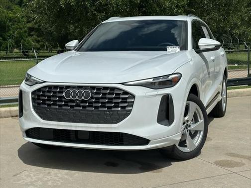 2025 Audi Q5 Premium Plus