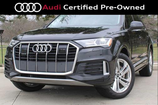 Mythos Black Metallic 2023 Audi Q7 45 Premium