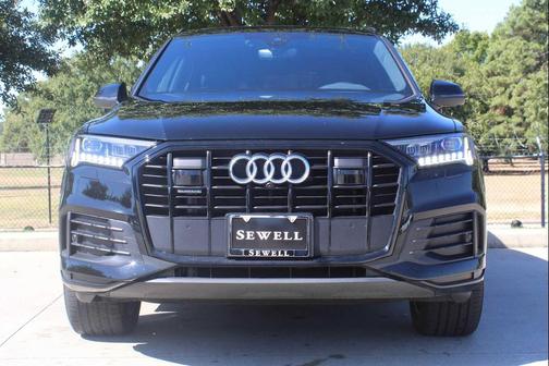 2024 Audi Q7 45 Premium Plus