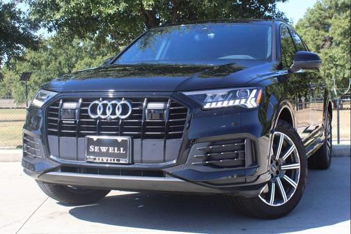 2024 Audi Q7 45 Premium Plus