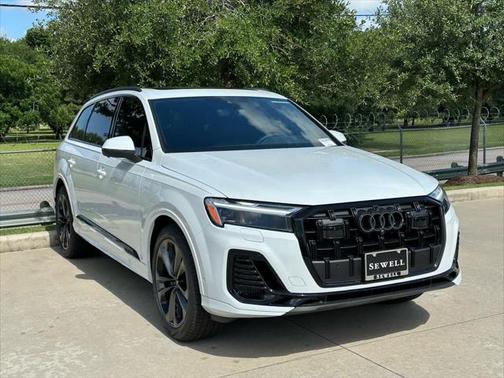 2025 Audi Q7 55 Premium Plus