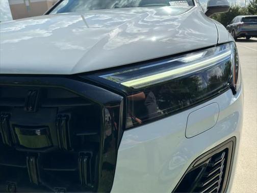 2025 Audi Q7 55 Premium Plus