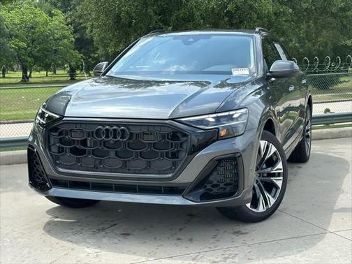 2025 Audi Q8 55 Premium Plus