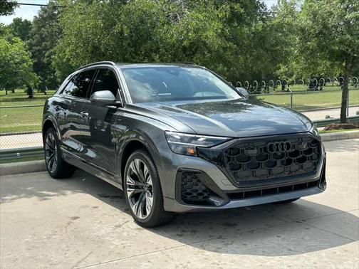 2025 Audi Q8 55 Premium Plus