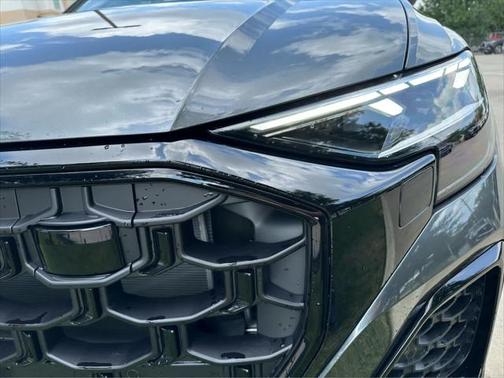 2025 Audi Q8 55 Premium Plus