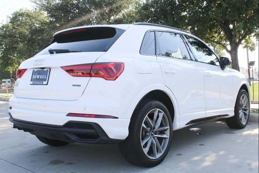 2024 Audi Q3 45 S line Premium Plus