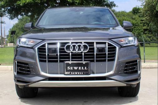 2022 Audi Q7 55 Premium Plus