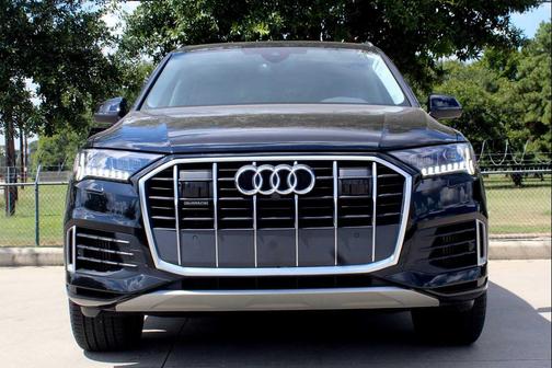 2023 Audi Q7 55 Premium Plus