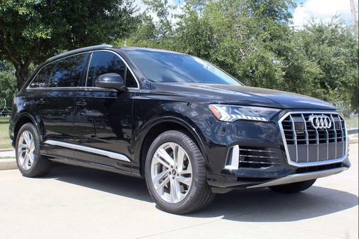 2023 Audi Q7 55 Premium Plus