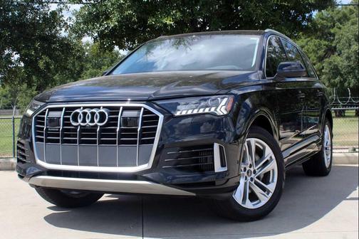 2023 Audi Q7 55 Premium Plus