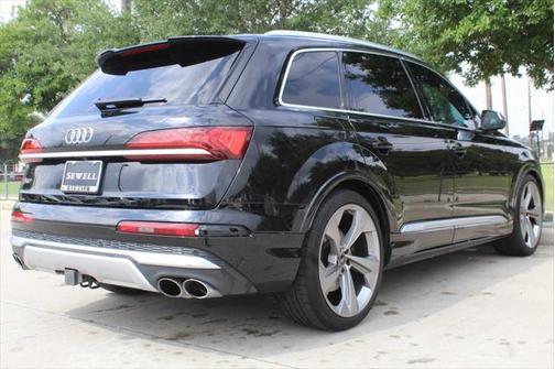 2023 Audi SQ7 4.0T Premium Plus
